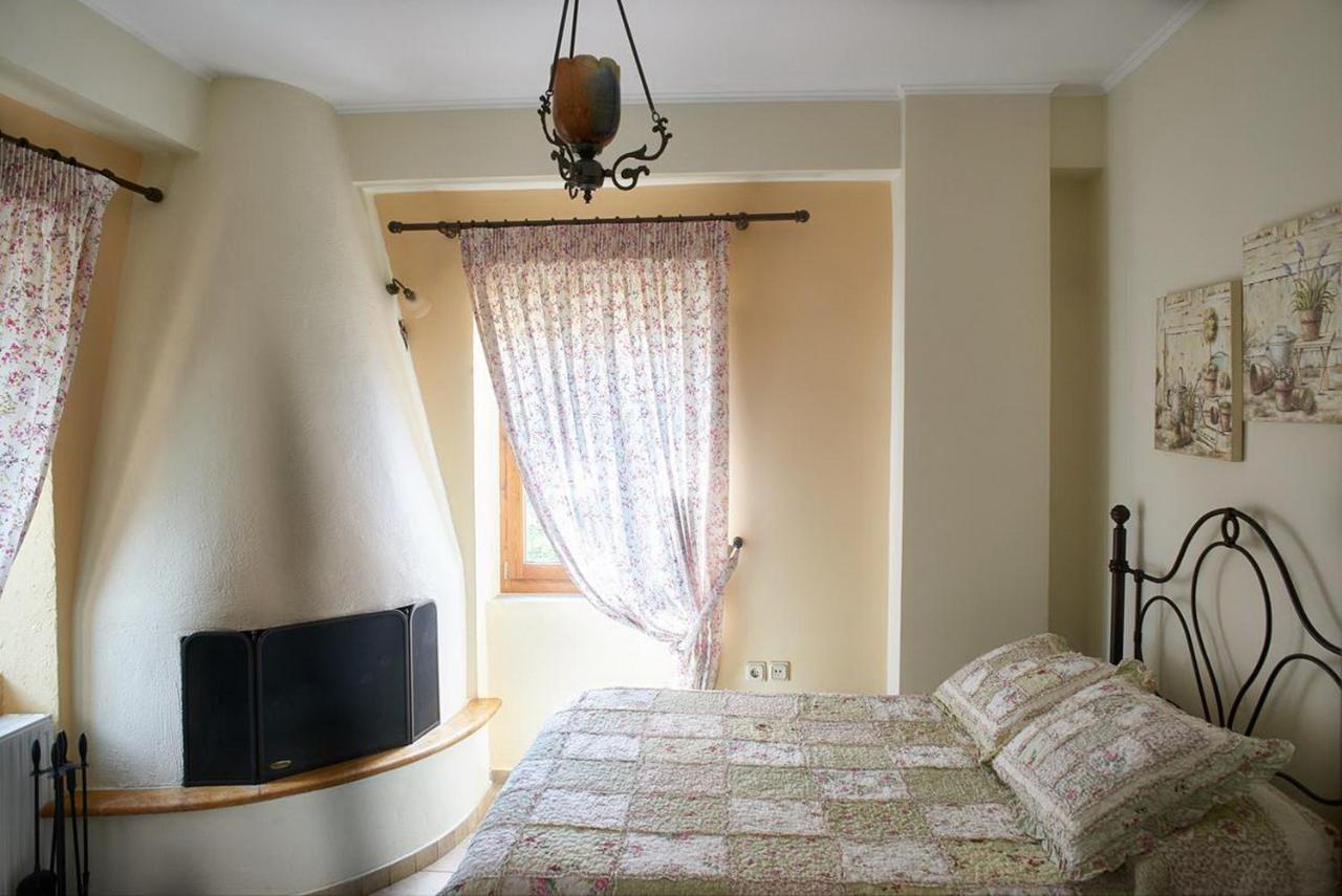 Triantafillies Guesthouse Portariá Esterno foto